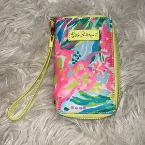 NWOT Lilly Pulitzer Wristlet Wallet